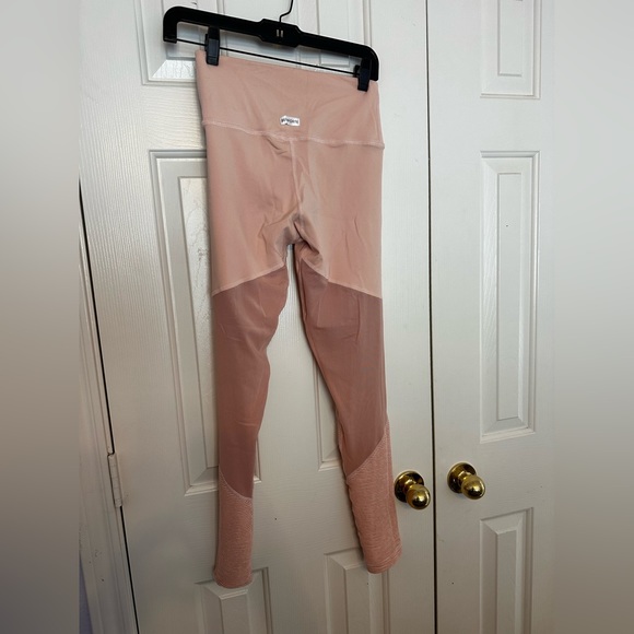 Beloforte Los Ángeles crafted mesh leggings. Pink color. Size Small. - Picture 3 of 6